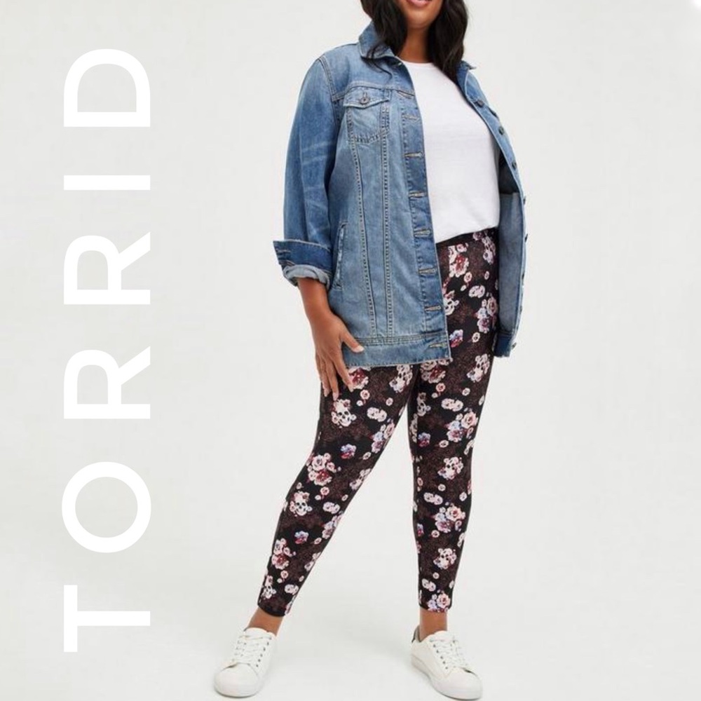 ⭐️Torrid Pixie Skinny Studio Luxe Ponte High-Rise Pants NWT [1596]